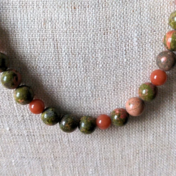 Unikite & pink jade necklace earrings set.New, Handcrafted. 22", copper toggle